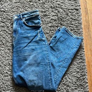 H&M straight leg jeans. Size 6